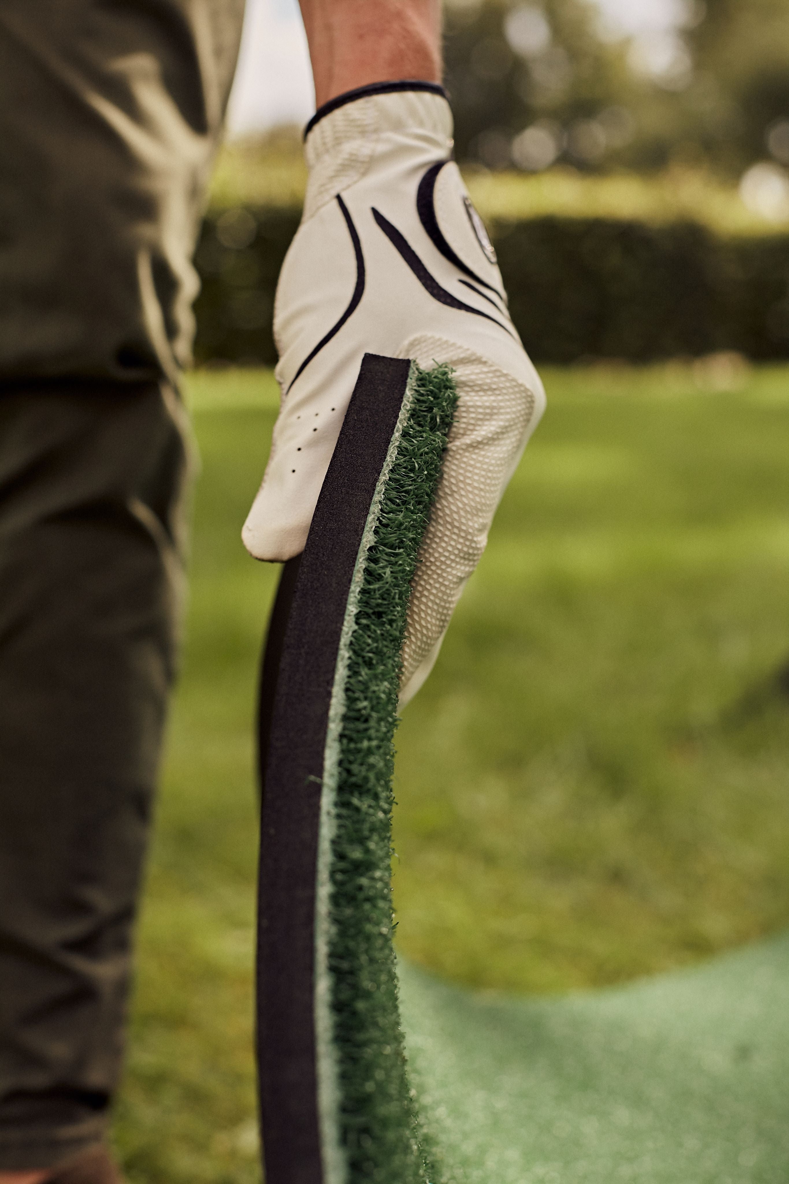 On Par Golfnet - L'expérience de golf ultime dans votre propre jardin avec tapis de golf de 150 x 150 cm